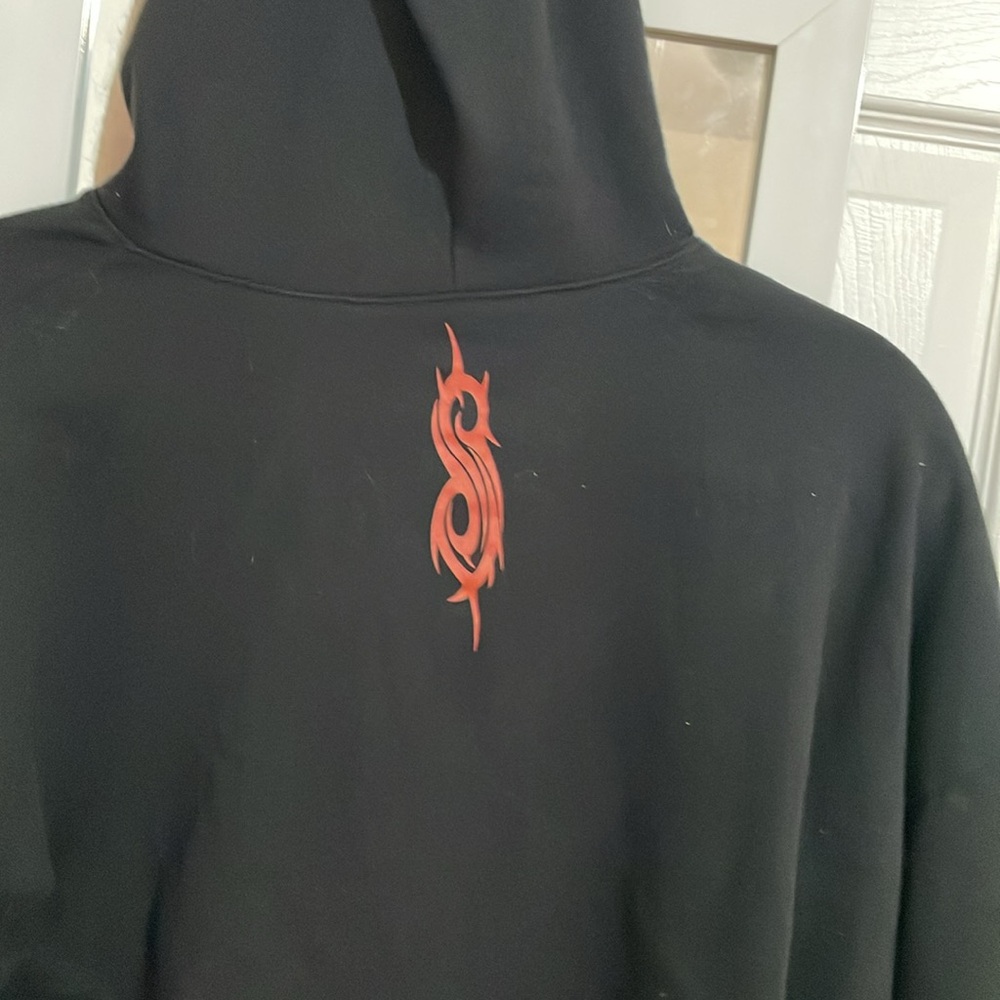 Slipknot Hot Topic Raw Hem Crop Top Hoodie - Picture 10 of 11